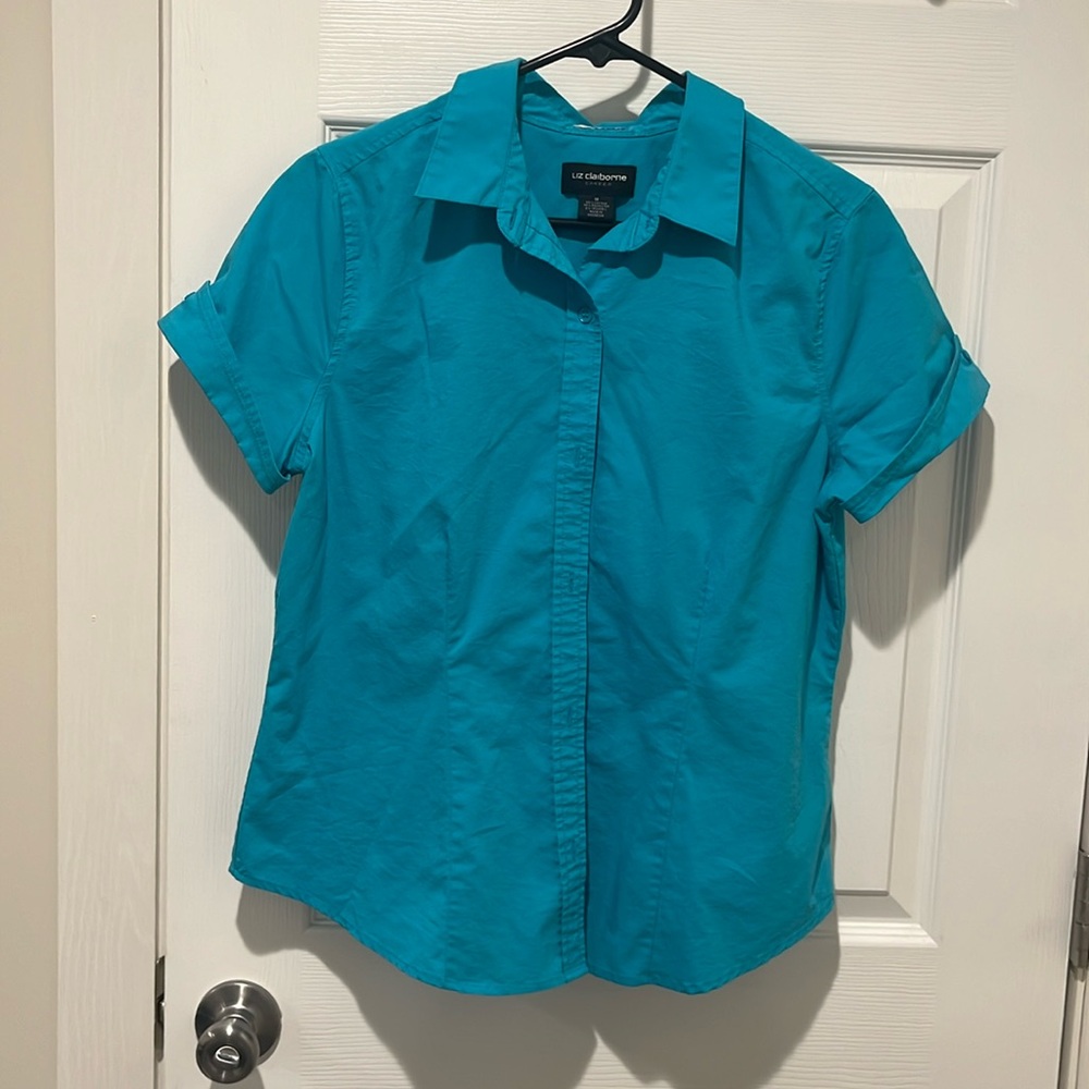 Liz Claiborne button up top , M blue,